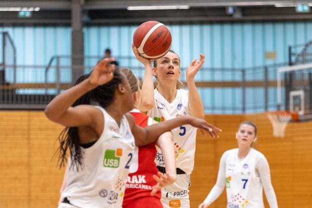 2. Damen Basketball Bundesliga (Nord): Astro Ladies Bochum - Hurricanes Rotenburg ** NUR FÜR REDAKTIONELLE ZWECKE ** EDITORIAL USE ONLY **<p>Am Sonntag, den 27. September 2026 starteten die VfL VIACTIV Astro Ladies Bochum (weiß) in der Rundsporthalle in die neue 2. Damen Basketball Bundesliga (Nord) mit einem Heimsieg gegen die Hurricanes Rotenburg (rot). Deutschland NRW Bochum Copyright: MichaelxSchwalm
