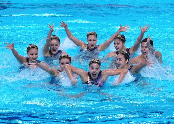(260928) -- SHIZUOKA, Sept. 28, 2026 -- Team China compete during the mixed team free routine of artistic swimming at the 20th Asian Games Aichi-Nagoya 2026 in Shizuoka, Japan, Sept. 28, 2026. ) (SP)JAPAN-SHIZUOKA-ASIAN GAMES-ARTISTIC SWIMMING-MIXED TEAM ZhouxMi 