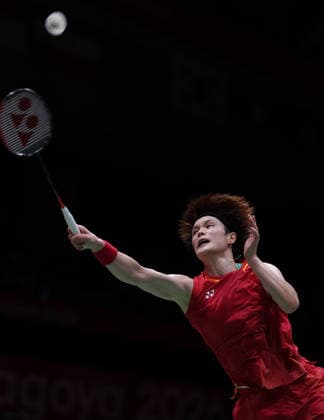 (260928) -- ICHINOMIYA, Sept. 28, 2026 -- Wang Zhiyi of China competes during the women s singles semifinals of badminton against Yamaguchi Akane of Japan at the 20th Asian Games Aichi-Nagoya 2026 in Ichinomiya of Aichi Prefecture, Japan, Sept. 28, 2026. ) (SP)JAPAN-ICHINOMIYA-ASIAN GAMES-BADMINTON-WOMEN S SINGLES LixBo 