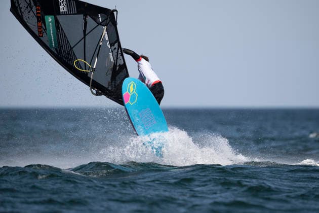 PWA - Citroen - World Windsurfing Tour Sylt 2026 - Tag 2 Freestyle Men - Slalom Men Training; Sylt Westerland, 27.09.2026 Luka Stomp (Freestyle Men, Curacao, CUR-112); PWA - Citroen - World Windsurfing Tour Sylt 2026 - Tag 2 Freestyle Men - Slalom Men Training am 27.09.2026 vor dem Brandenburger Strand - Motorboot auf Sylt Westerland (Deutschland). Copyright: xBEAUTIFULxSPORTS AndreasxDickx