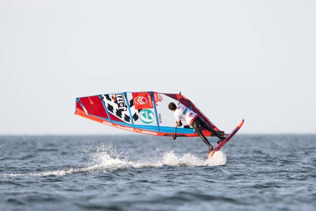 PWA - Citroen - World Windsurfing Tour Sylt 2026 - Tag 2 Freestyle Men - Slalom Men Training; Sylt Westerland, 27.09.2026 Takumi Moriya (Freestyle Men, Japan, J-171); PWA - Citroen - World Windsurfing Tour Sylt 2026 - Tag 2 Freestyle Men - Slalom Men Training am 27.09.2026 vor dem Brandenburger Strand - Motorboot auf Sylt Westerland (Deutschland). Copyright: xBEAUTIFULxSPORTS AndreasxDickx