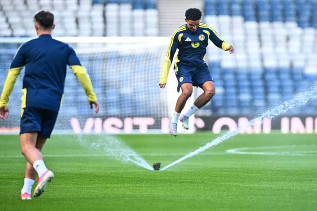 Scotland s Kristi Montgomery takes part in a training session ahead of the UEFA Nations League League B, Group E match between Scotland and Switzerland at Barclay s Hampden on Monday 28th September 2026. Scotland Team Training and press conference, PK, Pressekonferenz Football, Barclays Hampden Stadium, Glasgow, Scotland, UK - 28 Sep 2026Glasgow Barclays Hampden Scotland United Kingdom  Copyright: xAndyxBuchanan Shutterstockx 17173296w
