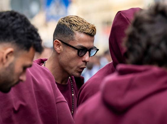 MALMÖ 2026-09-28 Cristiano Ronaldo and the rest of the Portugal national football team arrive at their hotel in Malmö on Monday afternoon. Portugal will face Denmark in the Nations League in Copenhagen on Thursday, but are based in Malmö. MALMÖ SWEDEN x50090x