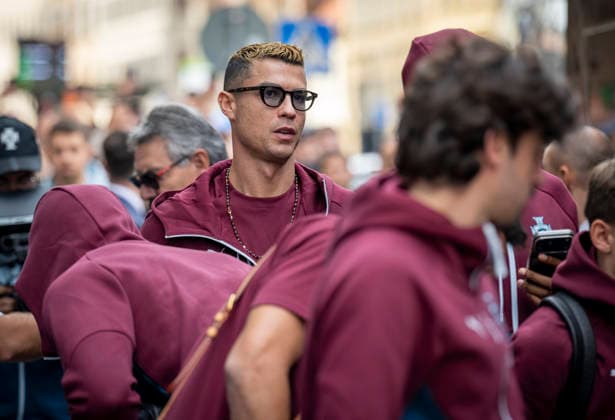 MALMÖ 2026-09-28 Cristiano Ronaldo and the rest of the Portugal national football team arrive at their hotel in Malmö on Monday afternoon. Portugal will face Denmark in the Nations League in Copenhagen on Thursday, but are based in Malmö. MALMÖ SWEDEN x50090x