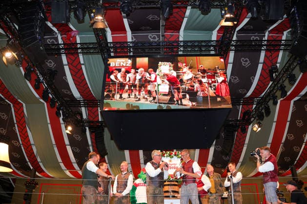 28.09.2026, Deutschland, Stuttgart, Fußball Bundesliga, VfB Stuttgart auf dem Cannstatter Volksfest, Wasen,