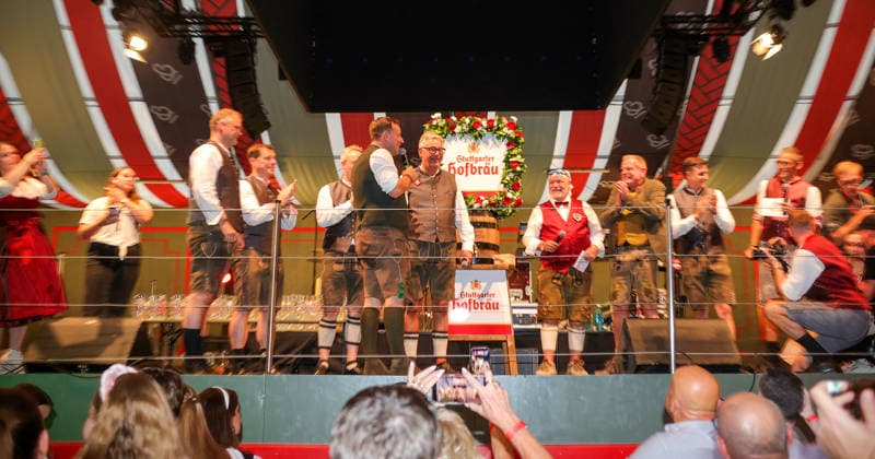 28.09.2026, Deutschland, Stuttgart, Fußball Bundesliga, VfB Stuttgart auf dem Cannstatter Volksfest, Wasen,