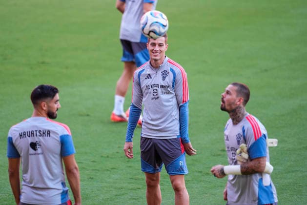 September 28, 2026, Sevilla, Sevilla, Spain: Luka Sucic of Croatia during training session the UEFA Nations League 2026 27 group phase football match played between Spain and Croatia at Ramon Sanchez-Pizjuan stadium on September 28, 2026, in Sevilla, Spain. Sevilla Spain - ZUMAa181 20260928_zaa_a181_039 Copyright: xJoaquoÂ­NxCorcherox