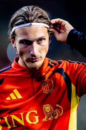 BRUSSEL - BelgiÃ« forward Mika Godts during the UEFA Nations League match between Belgie and Frankrijk at Koning Boudewijn Stadion on 28 September 2026 in Brussel, Belgie. (Photo by DeFodi Images) -