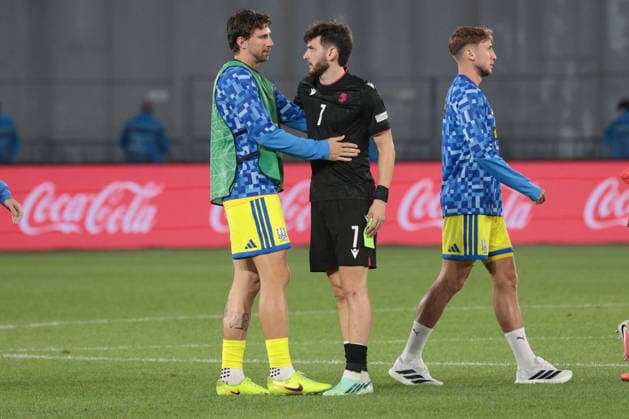 Khvicha Kvaratskhelia of Georgia and Illia Zabarnyi of Ukraine after the UEFA Nations League match between Georgia and Ukraine at the The Boris Paitchadze Dinamo Arena in Tbilisi, Georgia, on September 28, 2026. Tbilisi Dinamo Arena named after Boris Paichadze, Akaki Tsereteli Avenue, Didube, Tbilisi, 0154, Georgia Georgia Copyright: xArturxStabulnieksx 1J7A4767