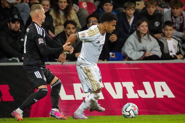 September 28, 2026, RÄÂ«Ga, Latvija: Latvian player ANDREJS CIGANIKS (L) vies with MARCUS EDWARDS of Cyprus during UEFA Nations League Ã¢â‚¬ League C match in Riga, Latvia, Sept. 28, 2026. RÄÂ«Ga Latvija - ZUMAp305 20260928_zip_p305_006 Copyright: xEdijsxPalensx