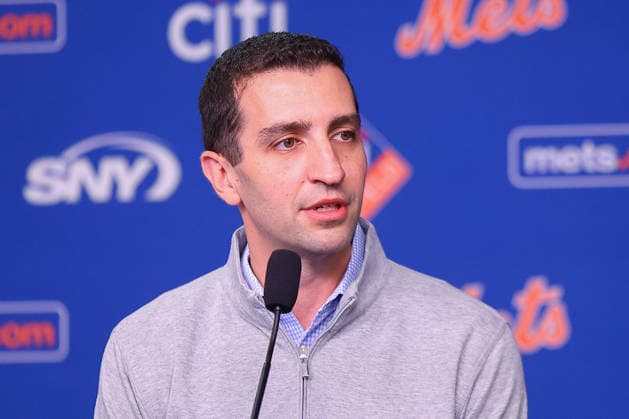 Mets David Stearns Year End press conference, PK, Pressekonferenz New York Mets President of Baseball Operations David Stearns speaks to the media during a press conference in the Shannon Forde Press Conference Room at Citi Field in Corona, on September 28, 2026. Flushing, Queens N.Y. United States  Copyright: xGordonxDonovanx originalFilename:donovan-mlbphila260928_npZus.jpg