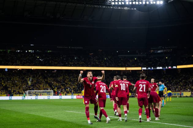 260928 Jan Bednarek celebrates after Sebastian Szymanski of Poland scored 1-1 during the Nations League football match between Sweden and Poland on September 28, 2026 in Stockholm. Photo: Jesper Zerman BILDBYRAN kod JZ JM0857 bbeng fotboll football soccer fotball landskamp nations league uefa nations league sverige sweden sverige a polen poland jubel Copyright: JESPERxZERMAN BB260928JZ024