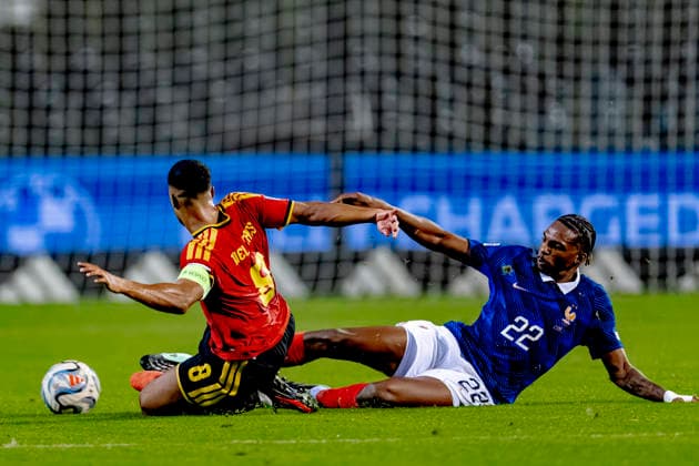 BRUSSEL - BelgiÃ« midfielder Youri Tielemans, Frankrijk defender JÃ rÃ my Jacquet during the UEFA Nations League match between Belgie and Frankrijk at Koning Boudewijn Stadion on 28 September 2026 in Brussel, Belgie. (Photo by DeFodi Images) -