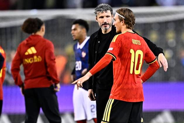 Belgium v France - UEFA Nations League 2026 BRUSSELS, BELGIUM - SEPTEMBER 28 : Van Bommel Mark head coach of Belgium and Godts Mika forward of Belgium after the UEFA Nations League tournament league phase matchday 2 group A1 match between Belgium and France on September 28, 2026 in Brussels, Belgium, 28 09 2026 Brussels Belgium  Copyright: xTomasxSiskx