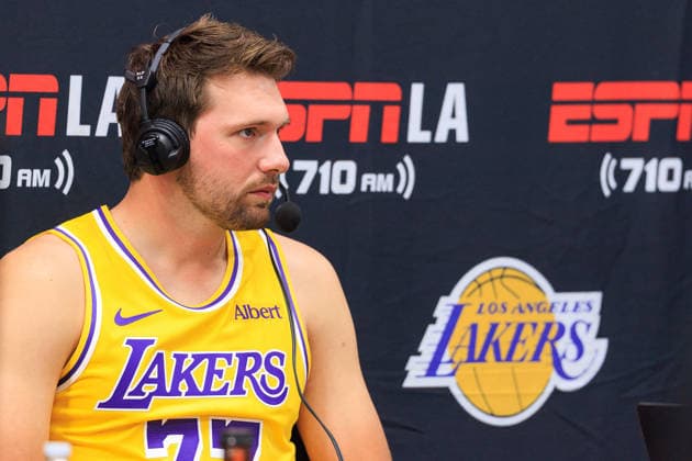 September 28, 2026, El Segundo, California, USA: Luka Doncic 77 of the Los Angeles Lakers is interviewed at Media Day on Monday September 28, 2026 at the UCLA Health Training Center in El Segundo, California. JAVIER ROJAS PI El Segundo USA - ZUMAp124 20260928_zaa_p124_049 Copyright: xJavierxRojasx