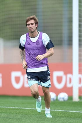 Argentine midfielder Franco Mastantuono takes part in a training session at AFA (Argentine Football Association) training center in Ezeiza, Buenos Aires Province, on September 28, 2026, ahead of the next friendlys football matchs against Bolivia, Burkina Faso and Benin. EZEIZA ARGENTINA Copyright: xAlejandroxPAGNIx
