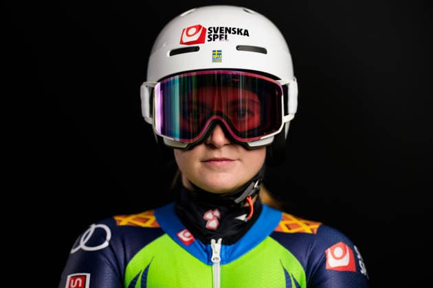 260928 Hanna Aronsson Elfman of the Swedish national alpine skiing team poses for a portrait on September 28, 2026 in Stockholm. Photo: Joel Marklund BILDBYRAN kod JM JM0856 bbeng alpint alpine skiing sverige sweden porträtt portrait dam Copyright: JOELxMARKLUND BB260928JM178