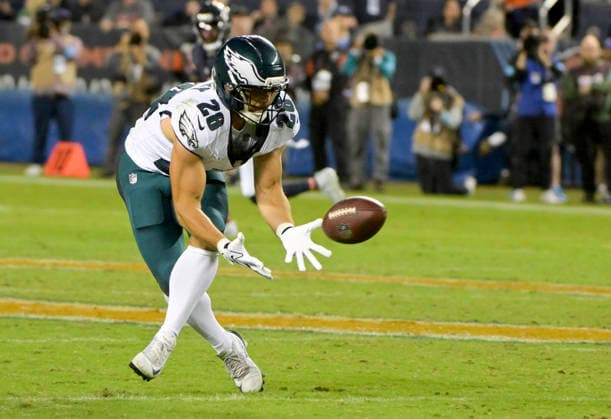 Philadelphia Eagles running back Will Shipley (28) completes the pass in the third quarter against the Chicago Bears at Soldier Field in Chicago on Monday, September 28, 2026. Bears defeated the Eagles 27-7.  CHI20260928111 MARKxBLACK