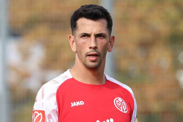 JULIAN DERSTROFF TRAINING 1. FSV MAINZ 05 MAINZ