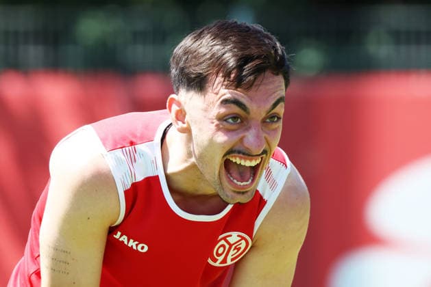 PAUL NEBEL TRAINING 1. FSV MAINZ 05 MAINZ