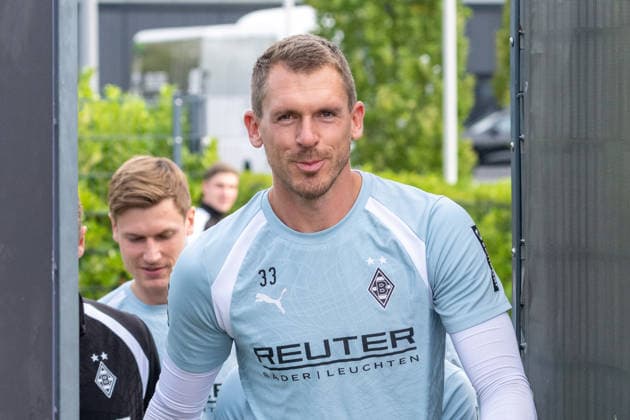 Daniel Batz (Borussia Moenchengladbach. 33) kommt auf den Platz. Oeffentliches Training Borussia Moenchengladbach, Fussball, Bundesliga, Saison 2026 2027, 29.09.2026 oeffentliches Training Borussia Moenchengladbach, Fussball, Bundesliga, Saison 2026 2027, 29.09.2026 Moenchengladbach Copyright: xEibner-Pressefoto ThomasxHaeslerx EP_THR