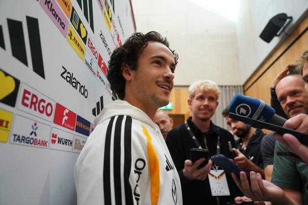 Mika Baur (Deutschland Germany) im Interview der Mixed Zone zum Auftakt des zweiten Nationalkaders für die Nations League - Herzo Base 29.09.2026: Deutsche Nationalmannschaft Nations League Vorbereitung, Home Ground, HerzoBase, World of Adidas, Herzogenaurach