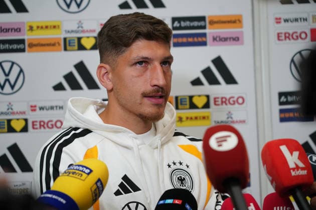 Vitaly Janelt (Deutschland Germany) im Interview der Mixed Zone zum Auftakt des zweiten Nationalkaders für die Nations League - Herzo Base 29.09.2026: Deutsche Nationalmannschaft Nations League Vorbereitung, Home Ground, HerzoBase, World of Adidas, Herzogenaurach
