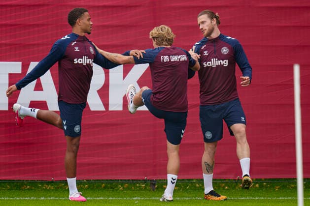 Denmark Nations League Nikolas Nartey, Mads Bidstrup, and Kasper Hoegh during training at the national football team s gathering in Helsingoer on Tuesday, September 29, 2026. Denmark will play a Nations League match on Thursday at Parken against Portugal. (Photo: Liselotte Sabroe Ritzau Scanpix) , Copenhagen Denmark Copyright: Ritzau Scanpix LiselottexSabroex spdk20260929-123501-L