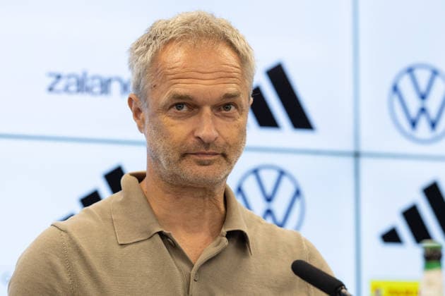 Nominierungs-PK Frauennationalmannschaft Bundestrainer Christian Wück spricht während der Pressekonferenz. Pressekonferenz auf dem DFB-Campus in Frankfurt am Main am 29. September 2026., Frankfurt am Main Hessen Deutschland DFB-Campus