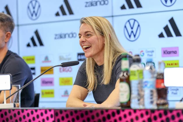 GER, Frankfurt, Pressekonferenz mit Nia Künzer, Christian Wück und Michael Urbansky, hybride Medienrunde, DFB, Start WM-Saison, Deutsche Nationalmannschaft, DFB Campus im Bild: Nia Künzer (DFB-Sportdirektorin Frauenfußball), DFB Pressekonferenz, PK zum Start der WM Saison der Deutschen Nationalmannschaft der Frauen und der U23 am DFB Campus DFB DFL REGULATIONS PROHIBIT ANY USE OF PHOTOGRAPHS AS IMAGE SEQUENCES AND OR QUASI-VIDEO, 29.09.2026 Copyright: HMBxMedia HendrikxHamelau