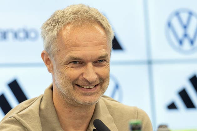 Nominierungs-PK Frauennationalmannschaft Bundestrainer Christian Wück spricht während der Pressekonferenz. Pressekonferenz auf dem DFB-Campus in Frankfurt am Main am 29. September 2026., Frankfurt am Main Hessen Deutschland DFB-Campus