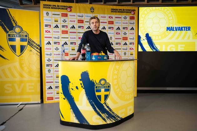 260929 Head coach Tony Gustavsson of the Swedish women s national football team during a press conference, PK, Pressekonferenz on September 29, 2026 in Stockholm. Photo: Jesper Zerman BILDBYRAN kod JZ JZ0761 fotboll football soccer fotball vm-kval kval fifa womens world cup qualifier qualifier landslagsuttagning sverige sweden team presentation dam bbeng Copyright: JESPERxZERMAN BB260929JZ004