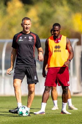 Ingolstadt, Deutschland 29. September 2026: 3. Liga - 2026 2027 - FC Ingolstadt 04 - Training Im Bild: v.li. Trainer Achim Beierlorzer (FCI) Trainingsgelände Audi Sportpark Bayern Copyright: xFotostandx xSchäferx