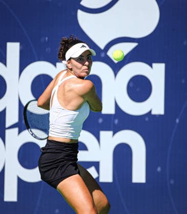 WTA, Tennis Damen 125 Adana Open Tennis Tournament ADANA, TURKIYE - SEPTEMBER 29: Turkish tennis player Ayla Aksu Kahraman competes against Elena Pridankina (not seen) during their round of 32 match at the WTA 125 Adana Open Tennis Tournament at Adana Tennis, Mountain and Water Sports Club (ATDSK) in Adana, Turkiye on September 29, 2026. Yakup Saglam Anadolu Adana Turkey. Editorial use only. Please get in touch for any other usage.  Copyright: x2026xAnadoluxYakupxSaglamx