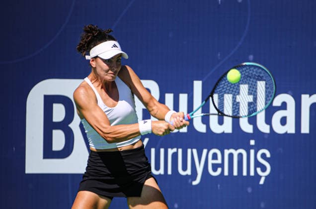 WTA, Tennis Damen 125 Adana Open Tennis Tournament ADANA, TURKIYE - SEPTEMBER 29: Turkish tennis player Ayla Aksu Kahraman competes against Elena Pridankina (not seen) during their round of 32 match at the WTA 125 Adana Open Tennis Tournament at Adana Tennis, Mountain and Water Sports Club (ATDSK) in Adana, Turkiye on September 29, 2026. Yakup Saglam Anadolu Adana Turkey. Editorial use only. Please get in touch for any other usage.  Copyright: x2026xAnadoluxYakupxSaglamx