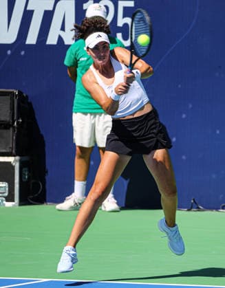 WTA, Tennis Damen 125 Adana Open Tennis Tournament ADANA, TURKIYE - SEPTEMBER 29: Turkish tennis player Ayla Aksu Kahraman competes against Elena Pridankina (not seen) during their round of 32 match at the WTA 125 Adana Open Tennis Tournament at Adana Tennis, Mountain and Water Sports Club (ATDSK) in Adana, Turkiye on September 29, 2026. Yakup Saglam Anadolu Adana Turkey. Editorial use only. Please get in touch for any other usage.  Copyright: x2026xAnadoluxYakupxSaglamx