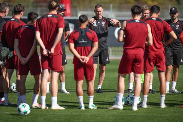 3. Liga - Saison 2026 27 - 1. Trainingseinheit mit Achim Beierlorzer - Cheftrainer Achim Beierlorzer (FCI) - Foto: Meyer Jürgen 3. Liga - Saison 2026 27 - 1. Trainingseinheit mit Achim Beierlorzer