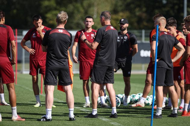 3. Liga - Saison 2026 27 - 1. Trainingseinheit mit Achim Beierlorzer - Cheftrainer Achim Beierlorzer (FCI) - XXXXX - Foto: Meyer Jürgen 3. Liga - Saison 2026 27 - 1. Trainingseinheit mit Achim Beierlorzer
