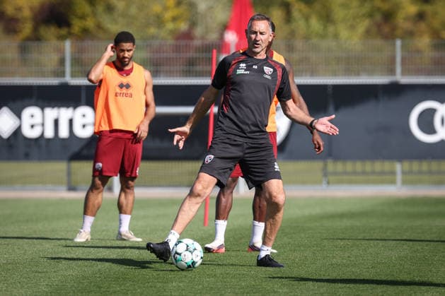 3. Liga - Saison 2026 27 - 1. Trainingseinheit mit Achim Beierlorzer - Cheftrainer Achim Beierlorzer (FCI) - XXXXX - Foto: Meyer Jürgen 3. Liga - Saison 2026 27 - 1. Trainingseinheit mit Achim Beierlorzer