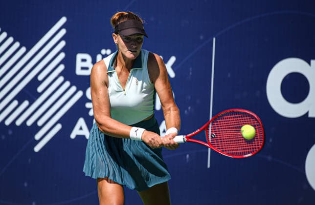 WTA, Tennis Damen 125 Adana Open Tennis Tournament ADANA, TURKIYE - SEPTEMBER 29: Elena Pridankina of Russia competes against Ayla Aksu of Turkiye (not seen) during their round of 32 match at the WTA 125 Adana Open Tennis Tournament at Adana Tennis, Mountain and Water Sports Club (ATDSK) in Adana, Turkiye on September 29, 2026. Yakup Saglam Anadolu Adana Turkey. Editorial use only. Please get in touch for any other usage.  Copyright: x2026xAnadoluxYakupxSaglamx