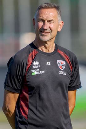 Ingolstadt, Deutschland 29. September 2026: 3. Liga - 2026 2027 - FC Ingolstadt 04 - Training Im Bild: Trainer Achim Beierlorzer (FCI) Trainingsgelände Audi Sportpark Bayern Copyright: xFotostandx xSchäferx