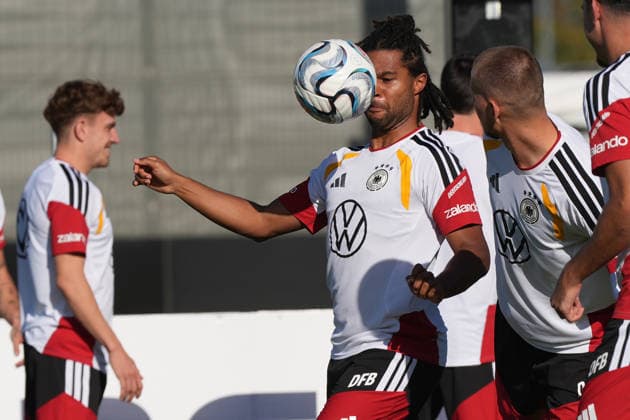 Serge Gnabry (Deutschland Germany) - Herzo Base 29.09.2026: Deutsche Nationalmannschaft Nations League Vorbereitung, Home Ground, HerzoBase, World of Adidas, Herzogenaurach