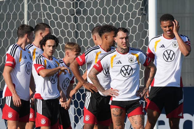 Mika Baur (Deutschland Germany), Malick Thiaw, David Raum - Herzo Base 29.09.2026: Deutsche Nationalmannschaft Nations League Vorbereitung, Home Ground, HerzoBase, World of Adidas, Herzogenaurach