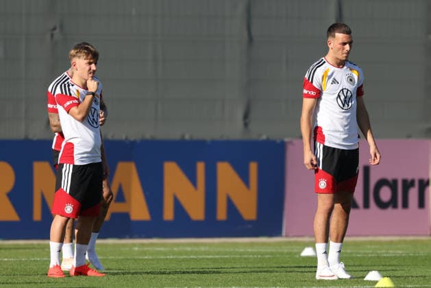 Lennart Karl (Deutschland) mit Said El Mala (Deutschland), GER, Deutschland Nationalmannschaft, Training, Fussball, UEFA Nations League, Saison 2026 2027, 29.09.2026, GER, Deutschland Nationalmannschaft, Training, Fussball, UEFA Nations League, Saison 2026 2027, 29.09.2026 Herzogenaurach Copyright: xEibner-Pressefoto JennixMaulx EP_JML