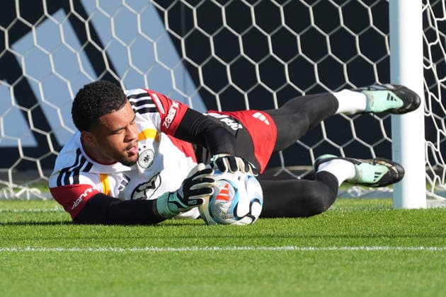 Torwart Noah Atubolu (Deutschland Germany) hält - Herzo Base 29.09.2026: Deutsche Nationalmannschaft Nations League Vorbereitung, Home Ground, HerzoBase, World of Adidas, Herzogenaurach