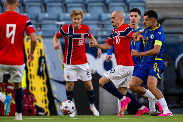 260929 Marius Broholm of Norway during the UEFA European Under-21 Qualifier football match between Norway and Bosnia-Herzegovina on September 29, 2026 in Stavanger. Photo: Marius Simensen BILDBYRAN COP 238 bbeng bosnia bosnia-hercegovina em kvalifisering football fotball fotboll norge norway soccer U21, U 21 UEFA EURO, EM, Europameisterschaft,Fussball under-21 qualifiers Copyright: MARIUSxSIMENSEN BB260929BB296