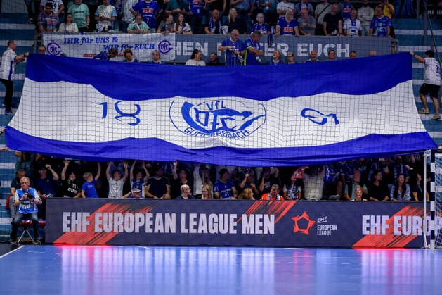 29.09.2026, Handball, EL, VfL Gummersbach - PGE Wybrzeza Gdansk Danzig, 1.Spieltag EHF European League, Saison 2026 27 Herren, Schwalbe-Arena: Choreografie Choreography Choreo der Fans auf der Tribüne Nordrhein-Westfalen Deutschland