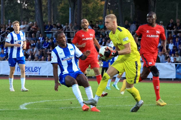 29.09.2026, DEU GER, Fussball , Testspiel, 2.Fussballbundesliga , Spieltag, Saison 2026 2027, Berliner Ernst-Reuter-Stadion, Hertha03 Zehlendorf vs. Hertha BSC Liam Brenn ( Hertha 03 1 ), Jelani Ndi ( Hertha BSC Berlin 28 ) 2. Liga: DFB DFL regulations prohibit any use of photographs as image sequences and or quasi-video) nordphoto GmbH Engler Berlin Ernst-Reuter-Stadion Berlin Deutschland Copyright: xNordphotox xEnglerx