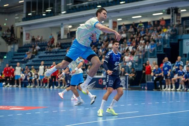 Ludwig Hallbaeck, Rueckraum, (VfL Gummersbach 20), , VfL Gummersbach vs. PGE Wybrzeze Gdansk, EHF European League, Herren , 1. Spieltag, Saison 2026 2027, 29.09.2026 Gummersbach NRW Deutschland