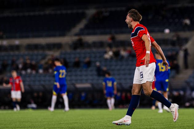 260929 Niklas odegard of Norway celebrates after scoring the 3-1 goal during the UEFA European Under-21 Qualifier football match between Norway and Bosnia-Herzegovina on September 29, 2026 in Stavanger. Photo: Marius Simensen BILDBYRAN COP 238 bbeng bosnia bosnia-hercegovina em kvalifisering football fotball fotboll jubel norge norway soccer U21, U 21 UEFA EURO, EM, Europameisterschaft,Fussball under-21 qualifiers Copyright: MARIUSxSIMENSEN BB260929BB421